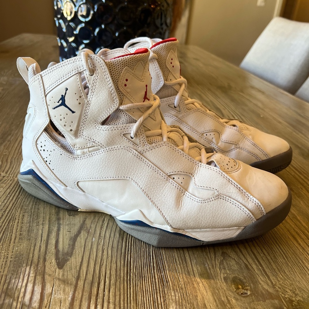 Jordan True Flight